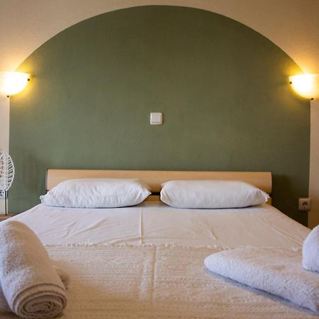 Seamoon Apartment เนอาเปรามอส ภายนอก รูปภาพ